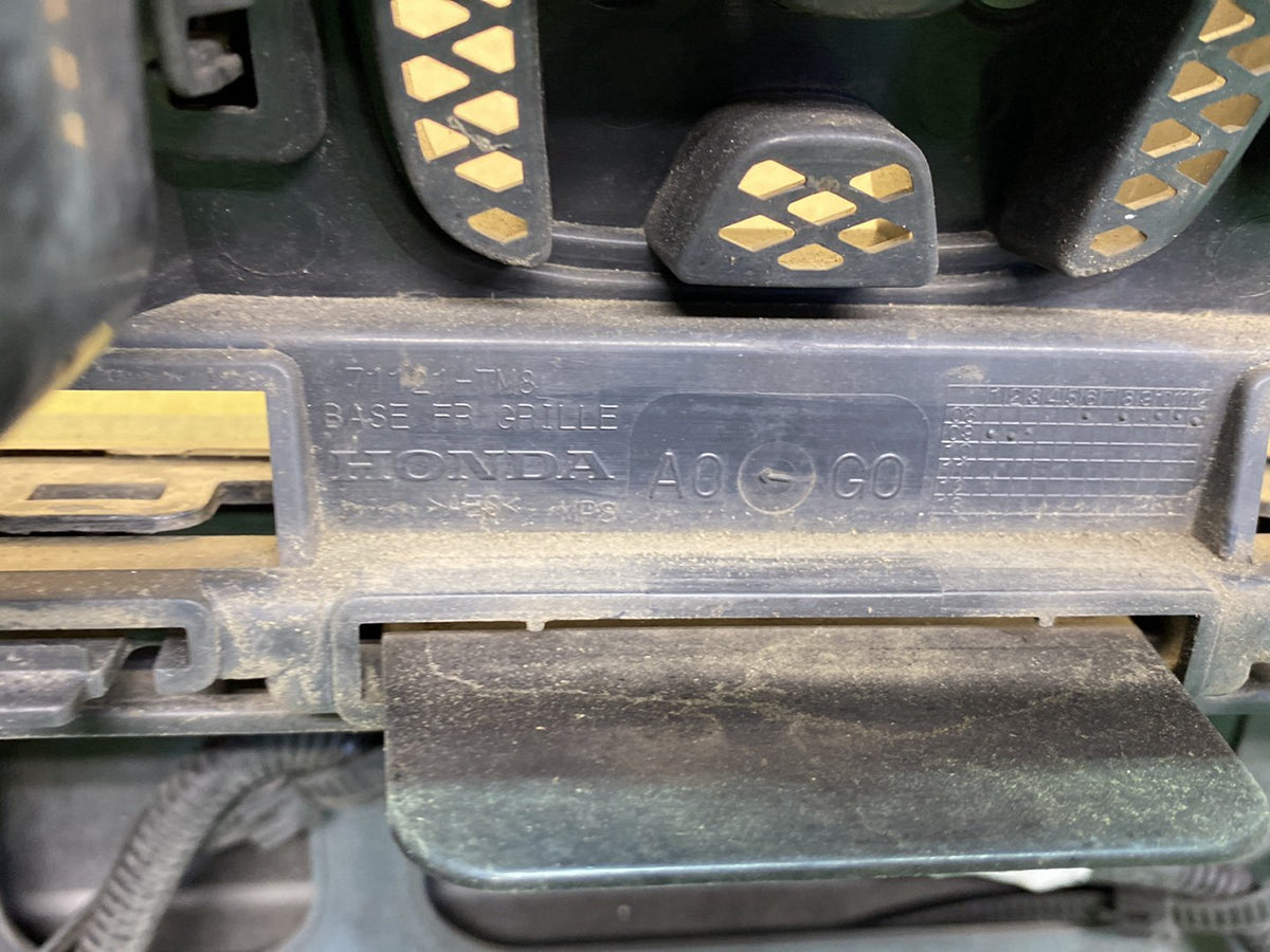 2009 Honda Insight - Front Bumper PN: See photos
