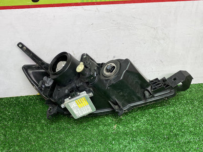 2009 Mazda Axela - Left Headlight PN: STANLEY P2951