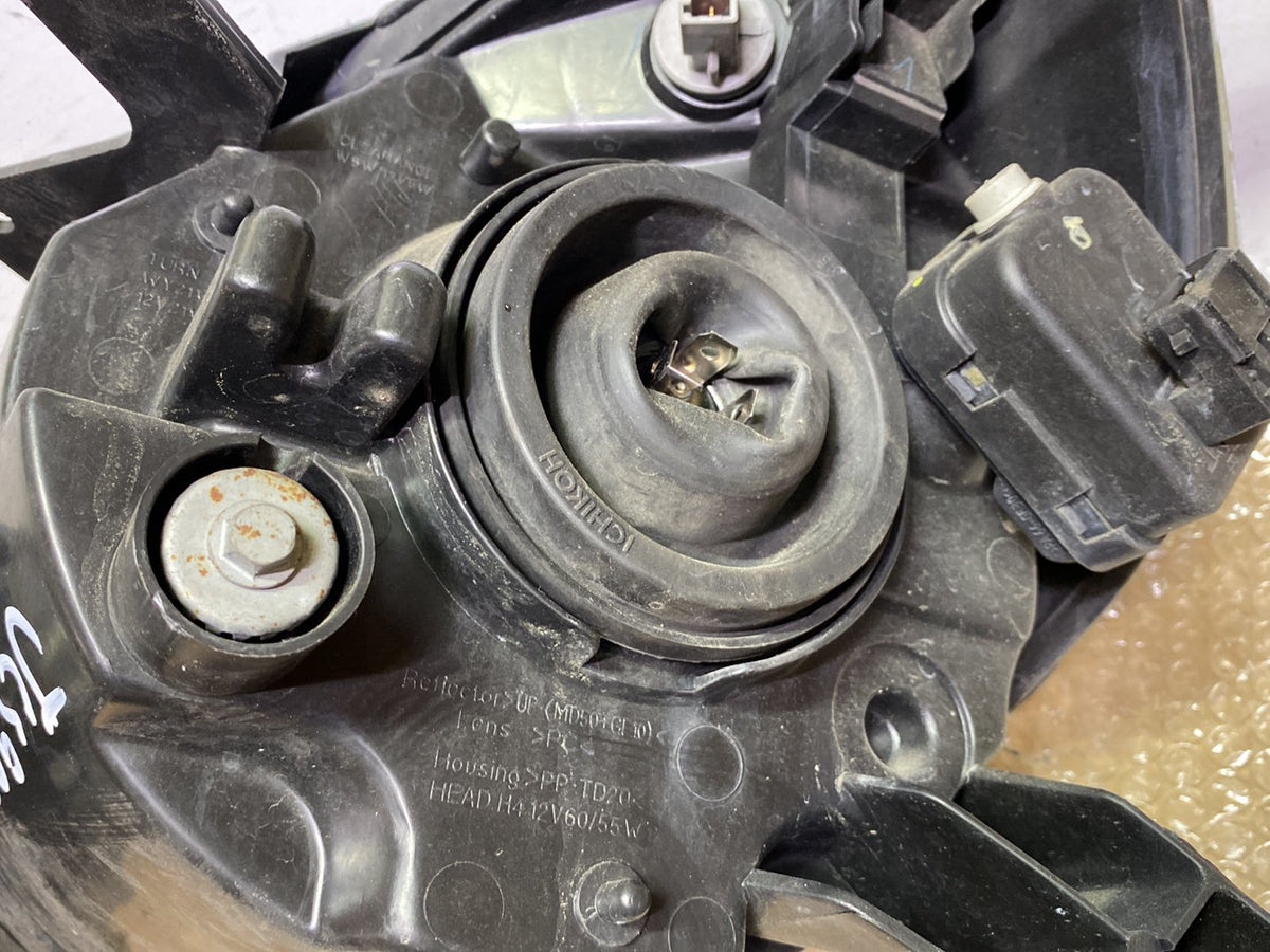 2009 Mazda Familia VY12 - Right Headlight PN: 1N05510K0