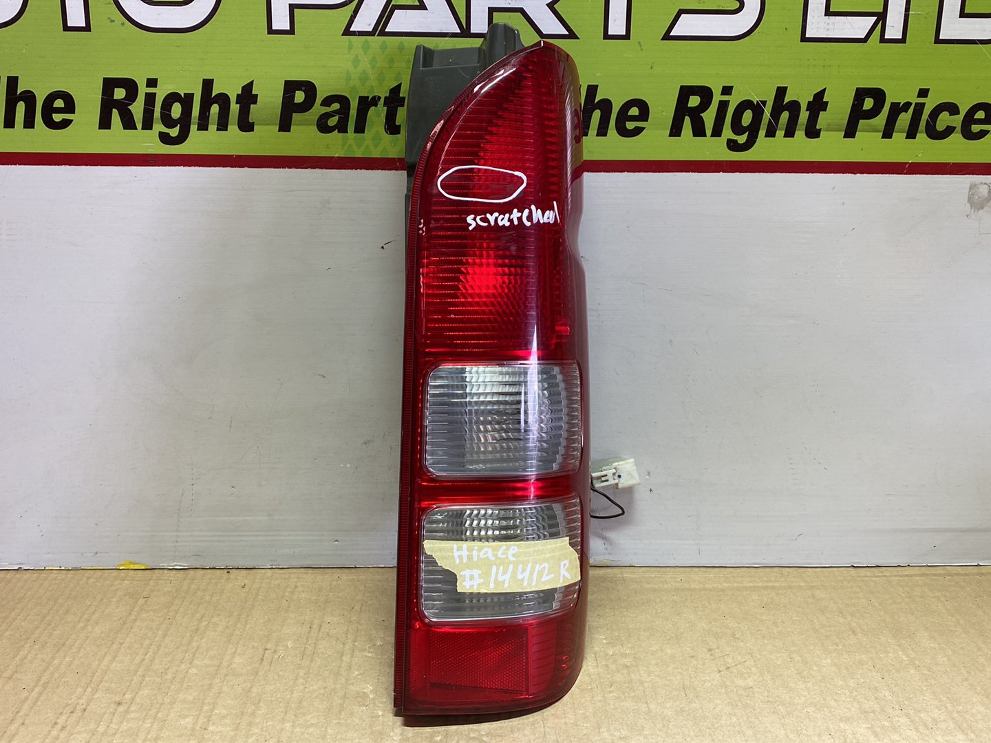 2008 Used Toyota Hiace - Right Taillight PN: After market/ DEPO 01-212
