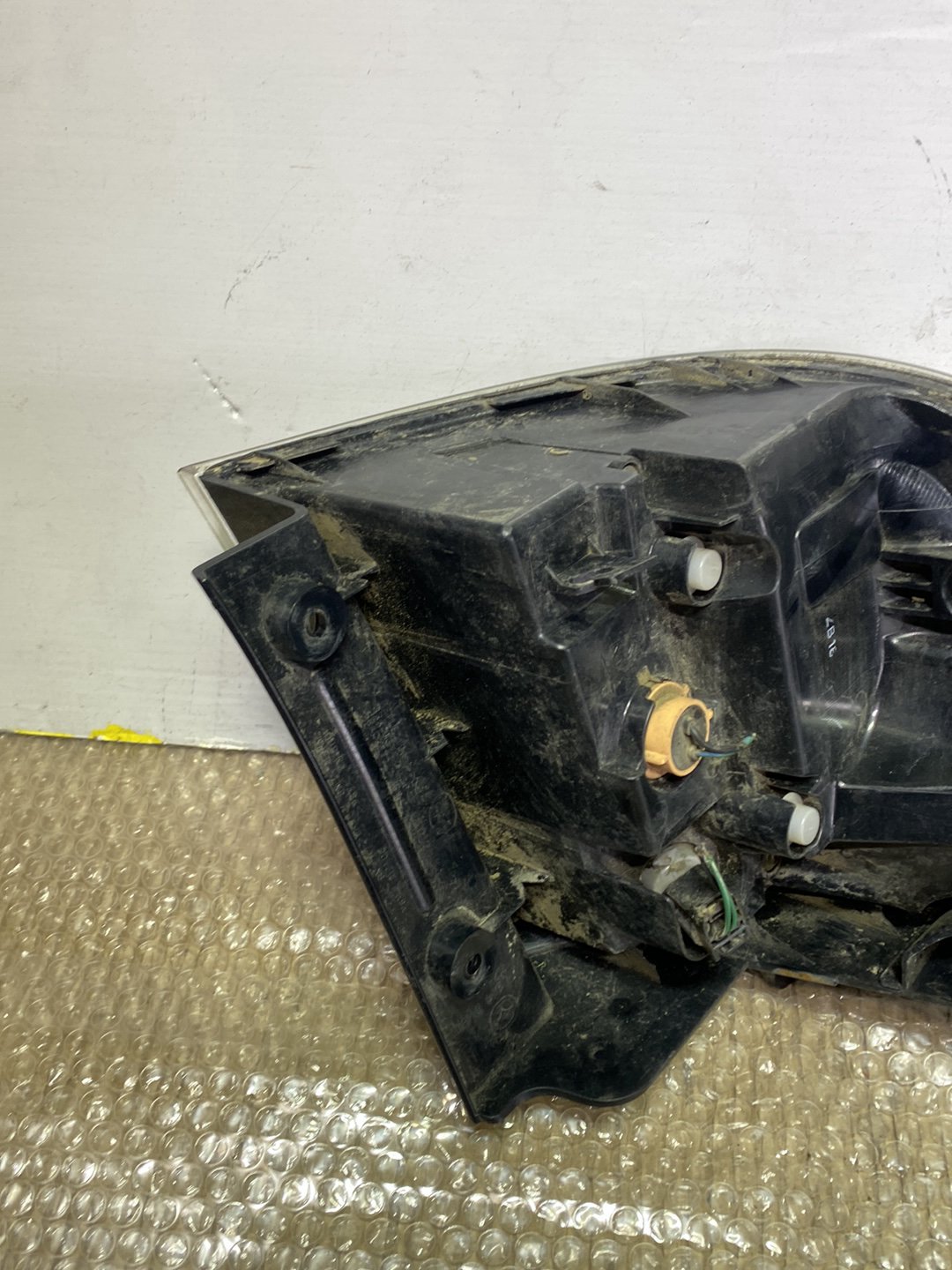 2007 Mazda MPV- Right Taillight PN: L206-51170