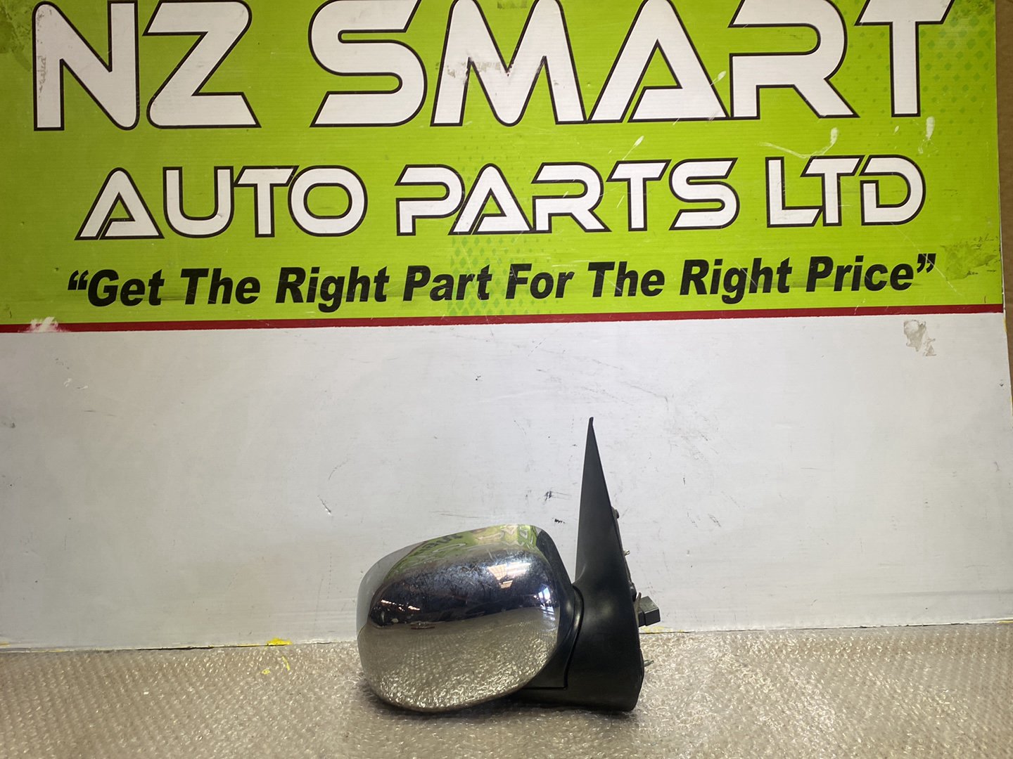 2005 Ford Explorer- Right Door Mirror PN: 8 pin