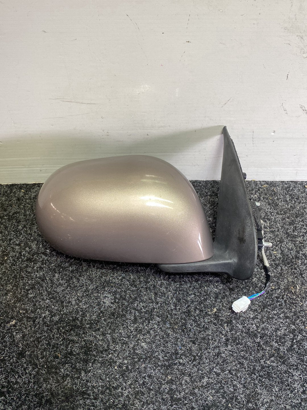 2008 Nissan March - Right Door Mirror PN: 3 wires