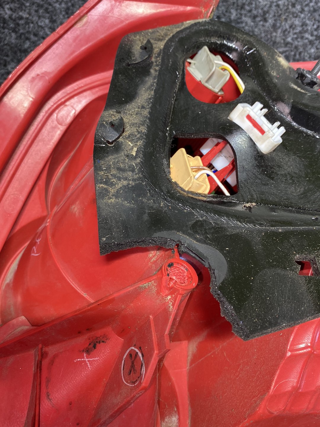 2007 Toyota Corolla - Left Taillight