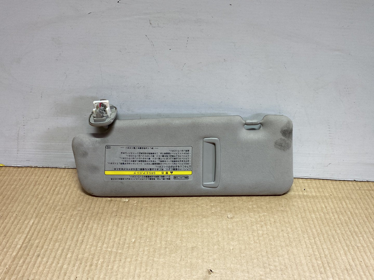 Used Toyota Prius W30- Right Sun Visor PN: