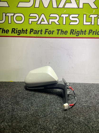 2018 Toyota Prius- Right Door Mirror PN: 7 wires