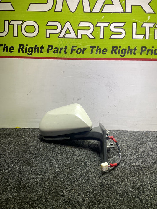2018 Toyota Prius- Right Door Mirror PN: 7 wires