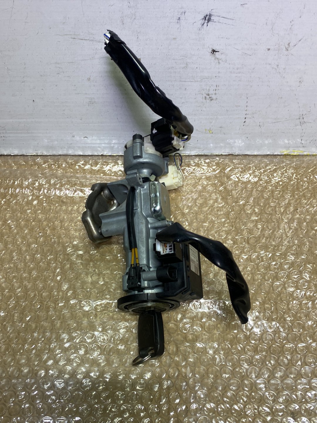 2007 Suzuki SX4 - Ignition Switch Key PN: 3710468892