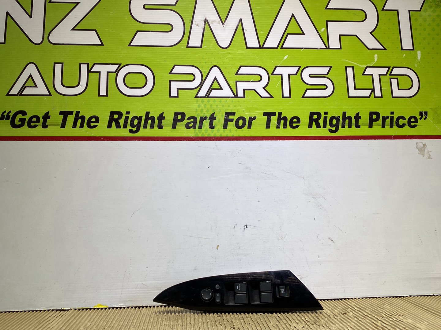 2010 Mazda Axela- Master Power Window Switch PN: see photos