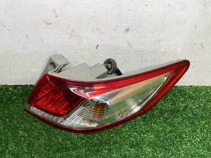 2009 Honda Odyssey RB3 - Right Taillight PN:
