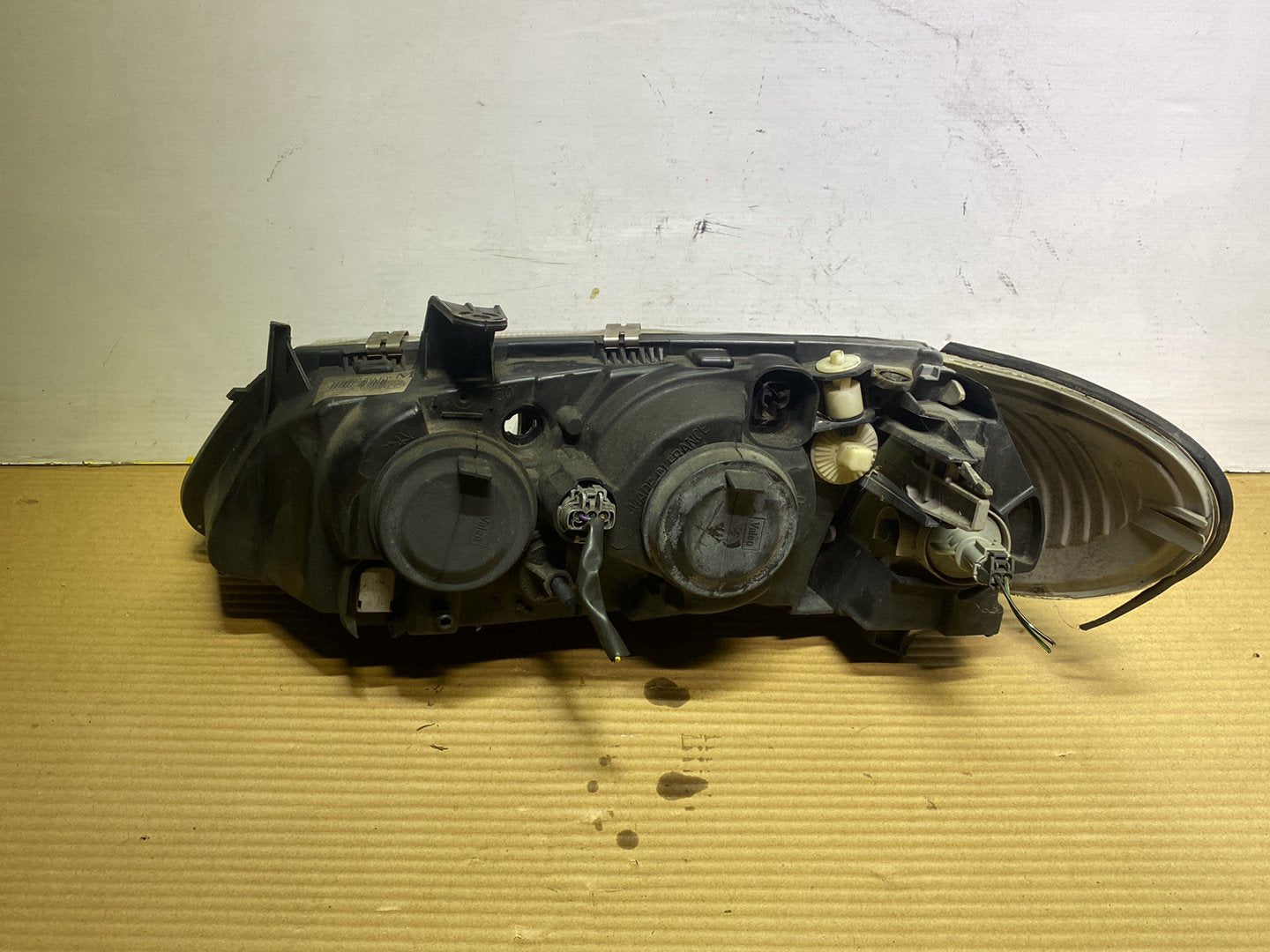 2002 Nissan Bluebird- Right Headlight PN: