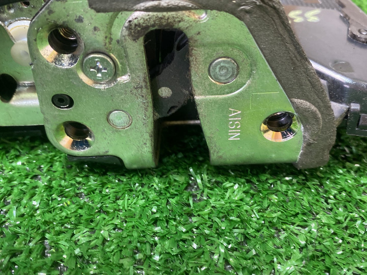 2006 Used Toyota Caldina - Left Front Door Lock Actuator PN: 6904013051