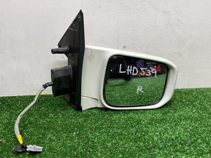 Aug 2004 to Dec 2010 - Nissan Elgrand E51 - Right Door Mirror - Indicator