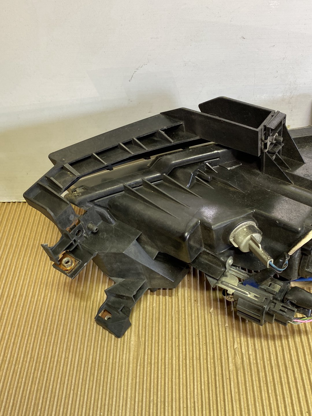 2009 Mazda Atenza- Left Headlight PN: see photos