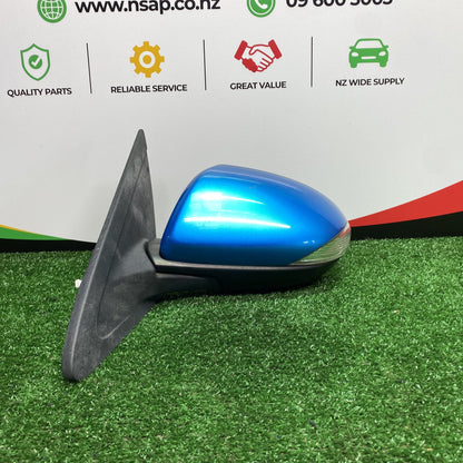 2012 Mazda Axela - Left Door Mirror PN: 7 wires