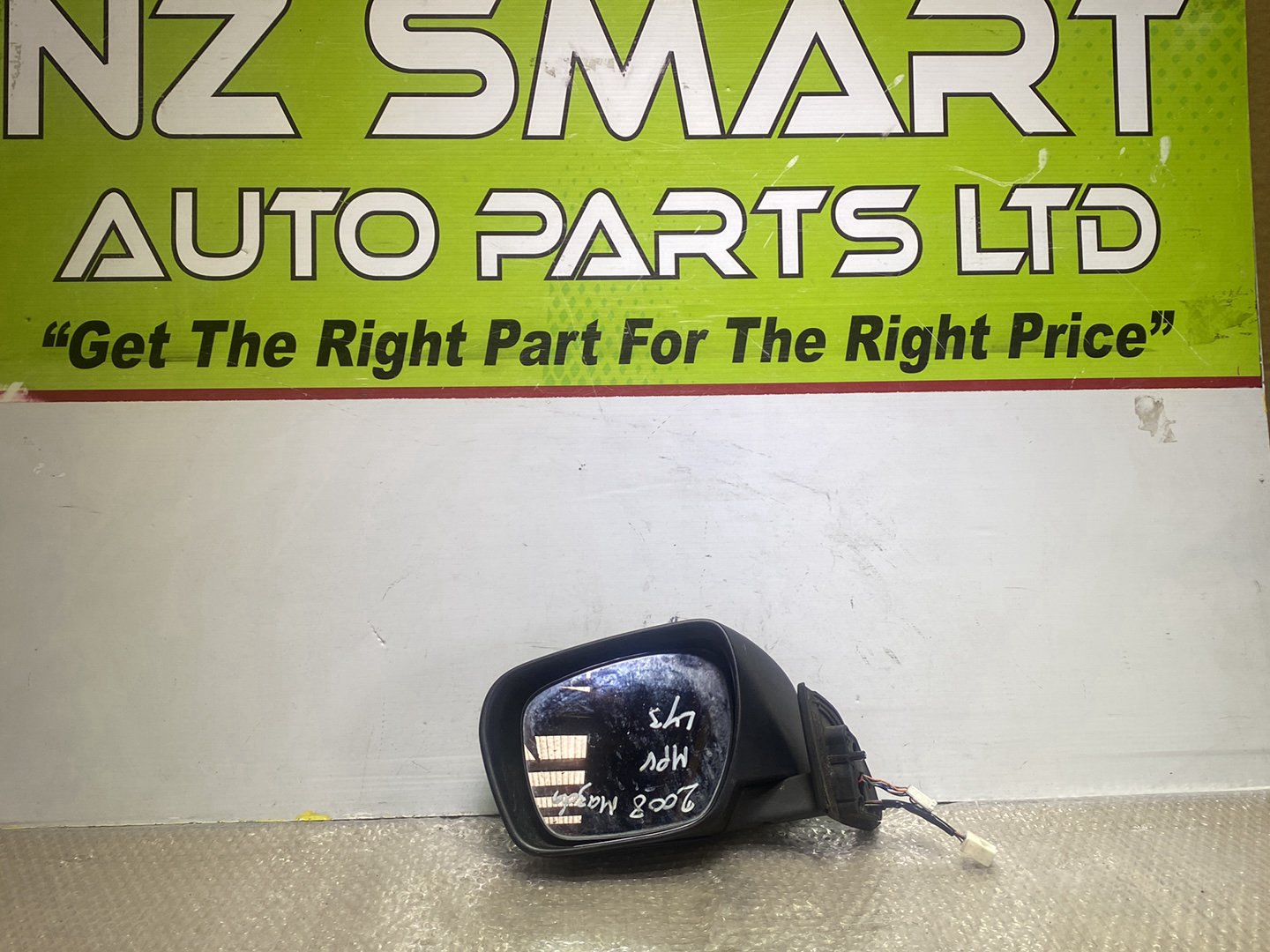 2008 Mazda MPV- Left Door Mirror PN: 2 plugs 7 wires