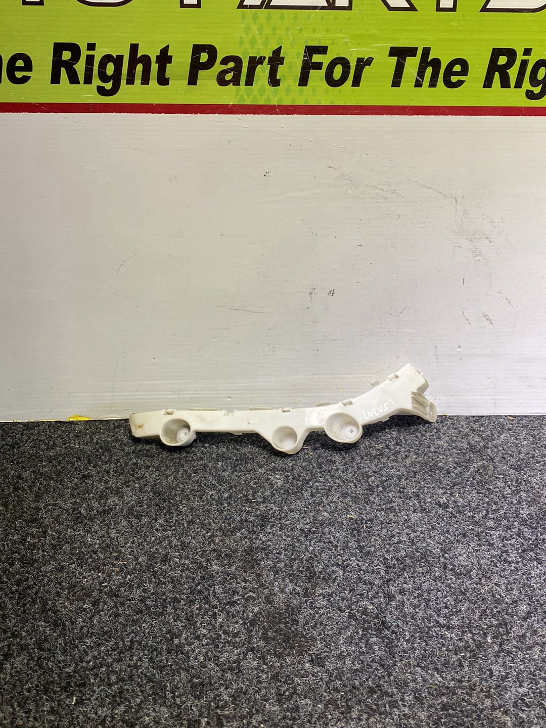 2010 Mazda Demio - Left Rear Bumper Retainer PN: D651502J1
