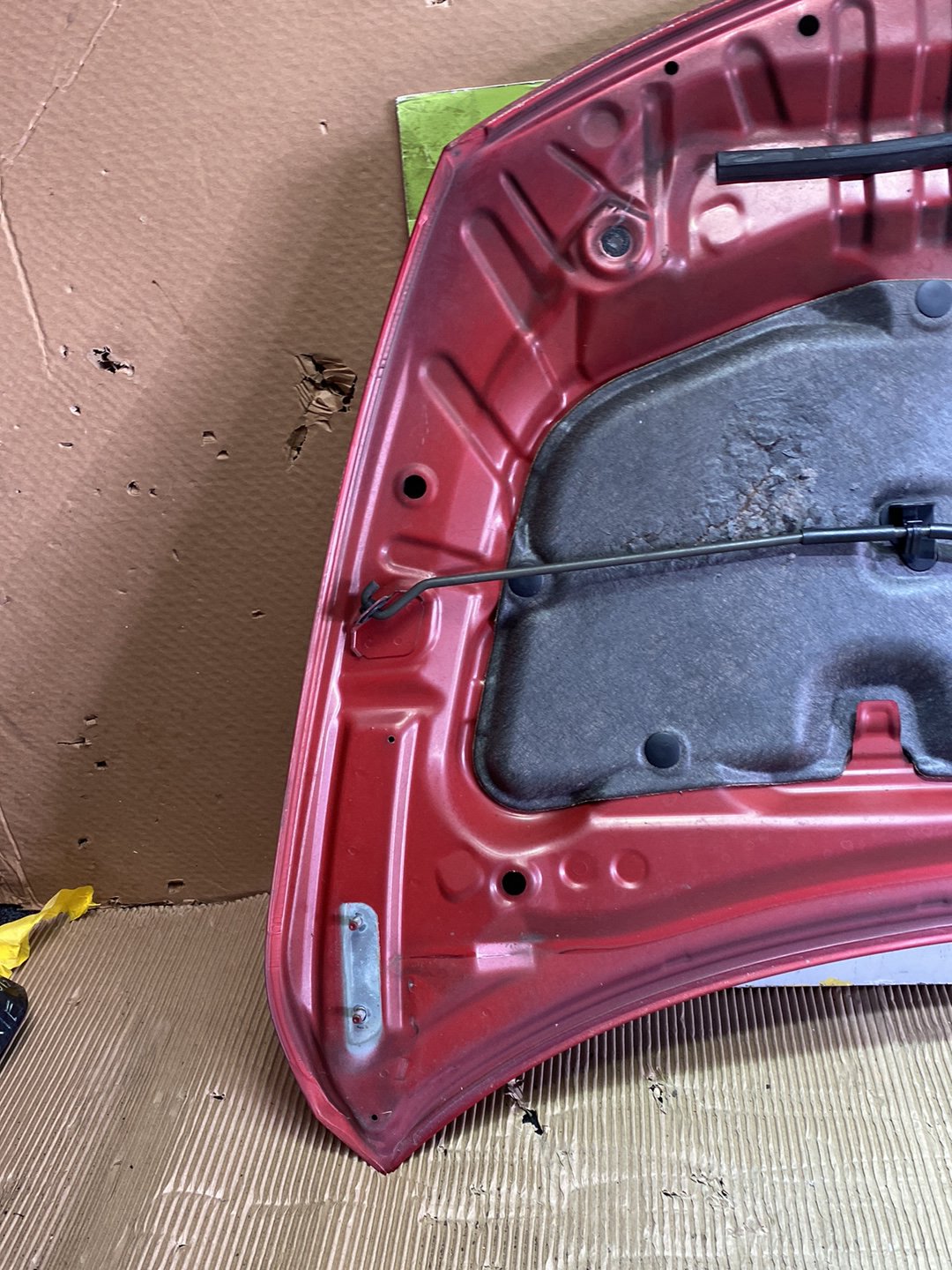 2006 Nissan Tiida- Bonnet PN: see photos