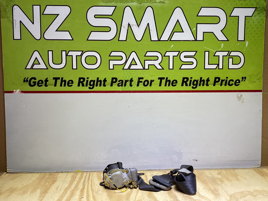 1998 Toyota Caldina ST215 - Left Front Seat Belt