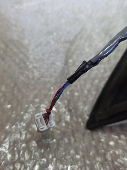 2005 Nissan Fuga- Right Door Mirror PN: 5 wires