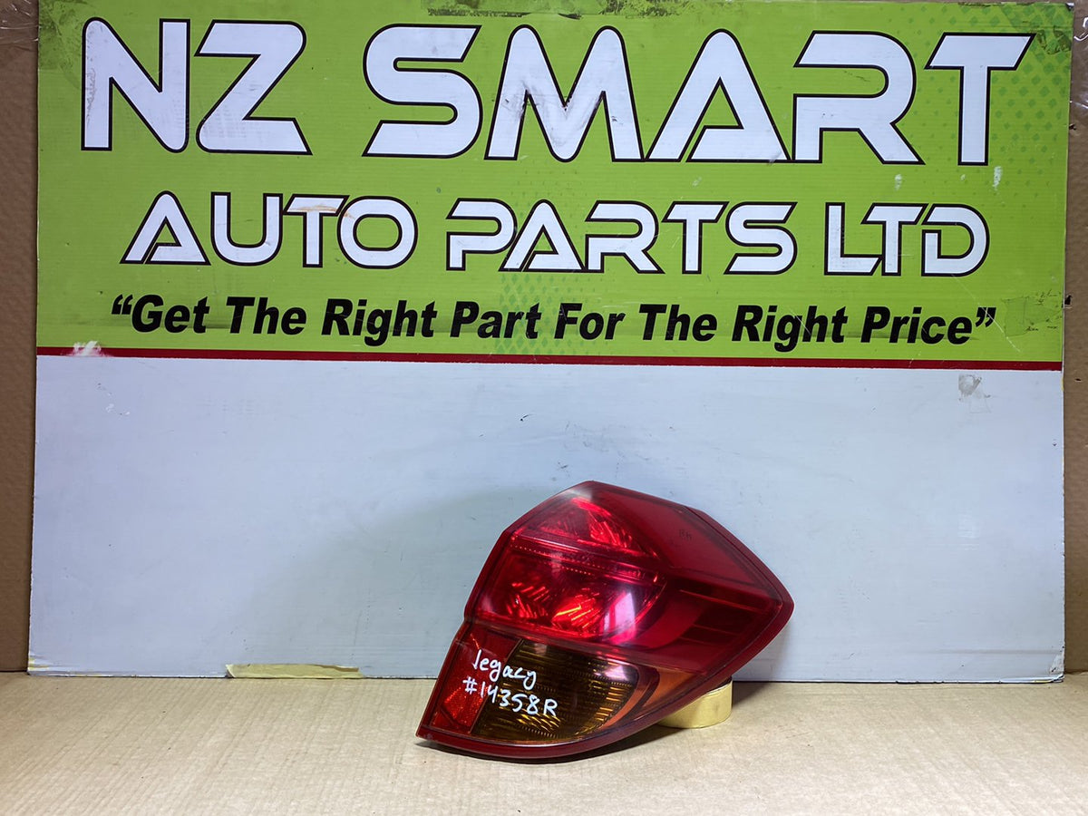 2005 Subaru Legacy - Right Taillight PN: Koito 220-20792