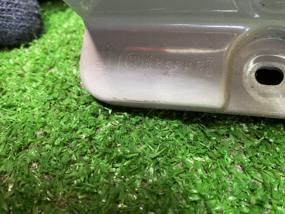 2004 to 2007 - Used Toyota Noah AZR6# Imported - Left Taillight - Lens# 28-184