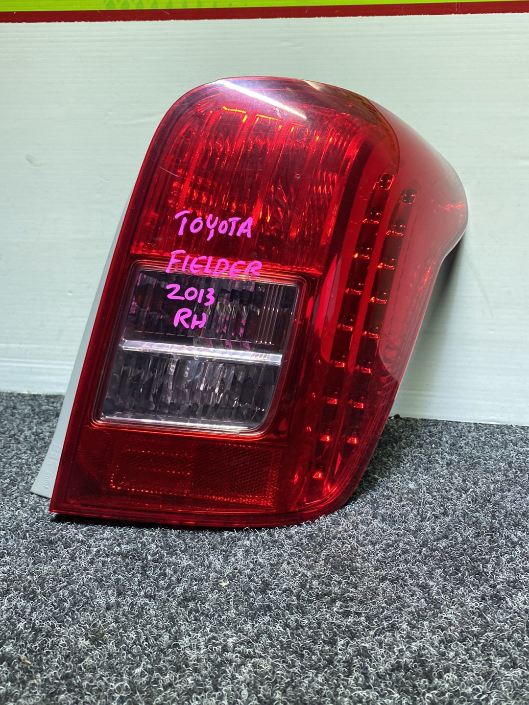 2013 Toyota Corolla - Right Taillight PN: 13-97 station wagon