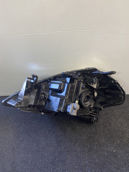 2008 Nissan Tiida - Right Headlight PN: P7779 F/Lift electric adjust