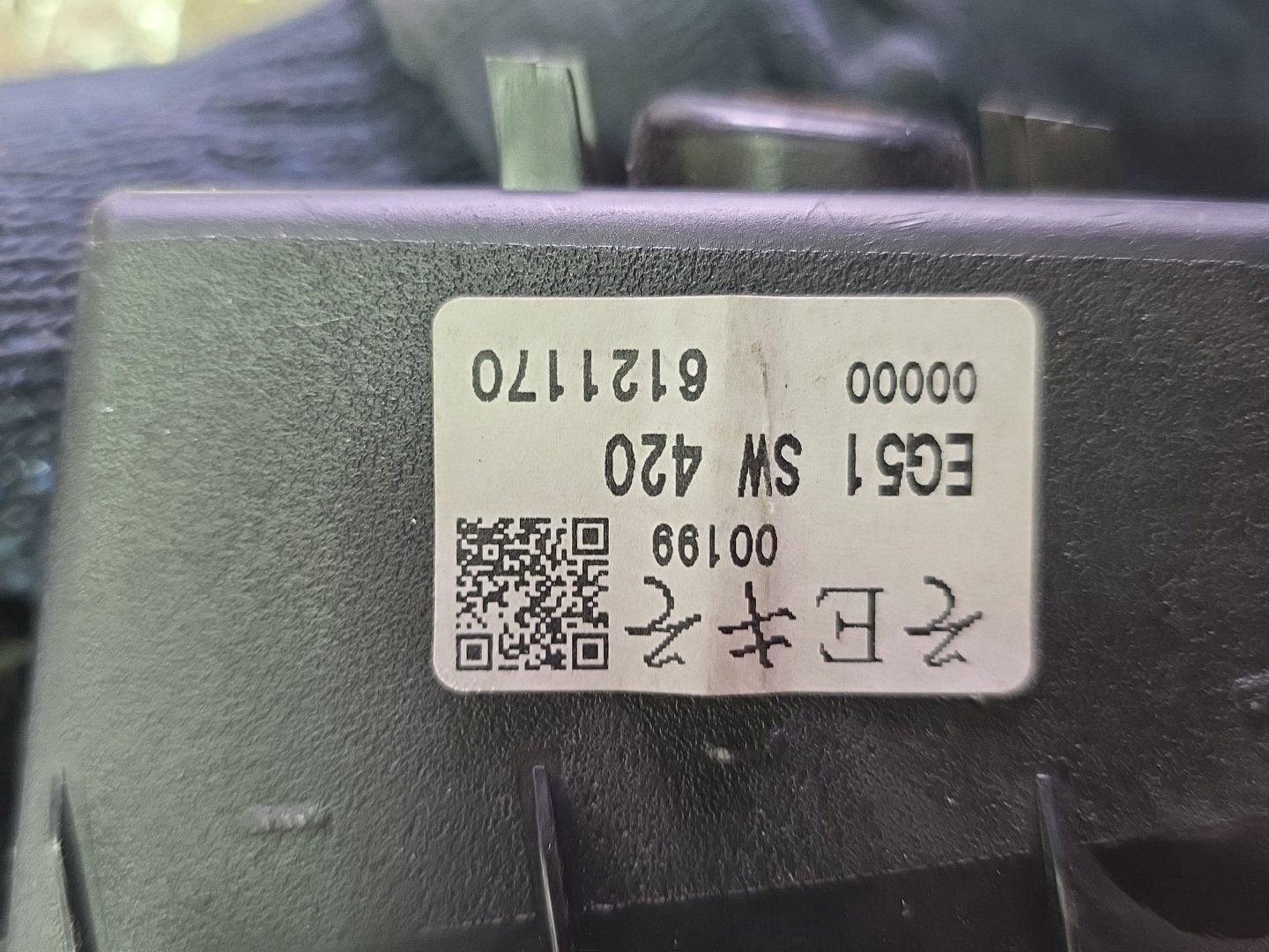 2007 Mazda CX-7- Master Power Window Switch PN: EG51 66 350