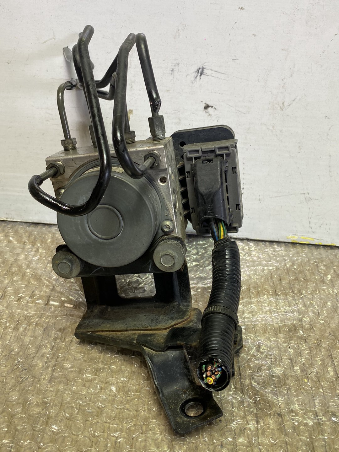 2008 Mazda Atenza- ABS Pump PN: GSYD437A0B