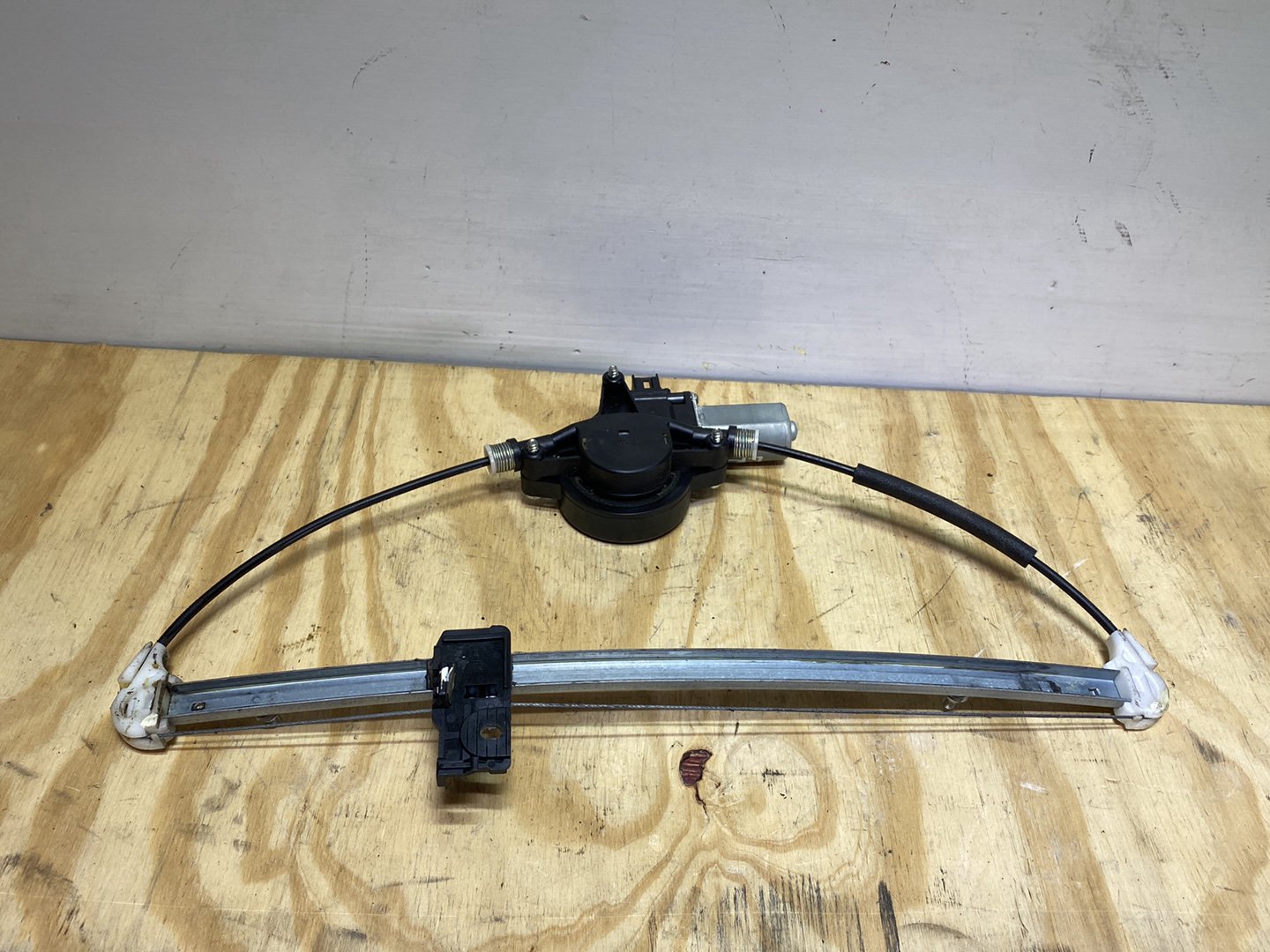 2008 Mazda Atenza GH5FW - Left Rear Window Regulator/Motor