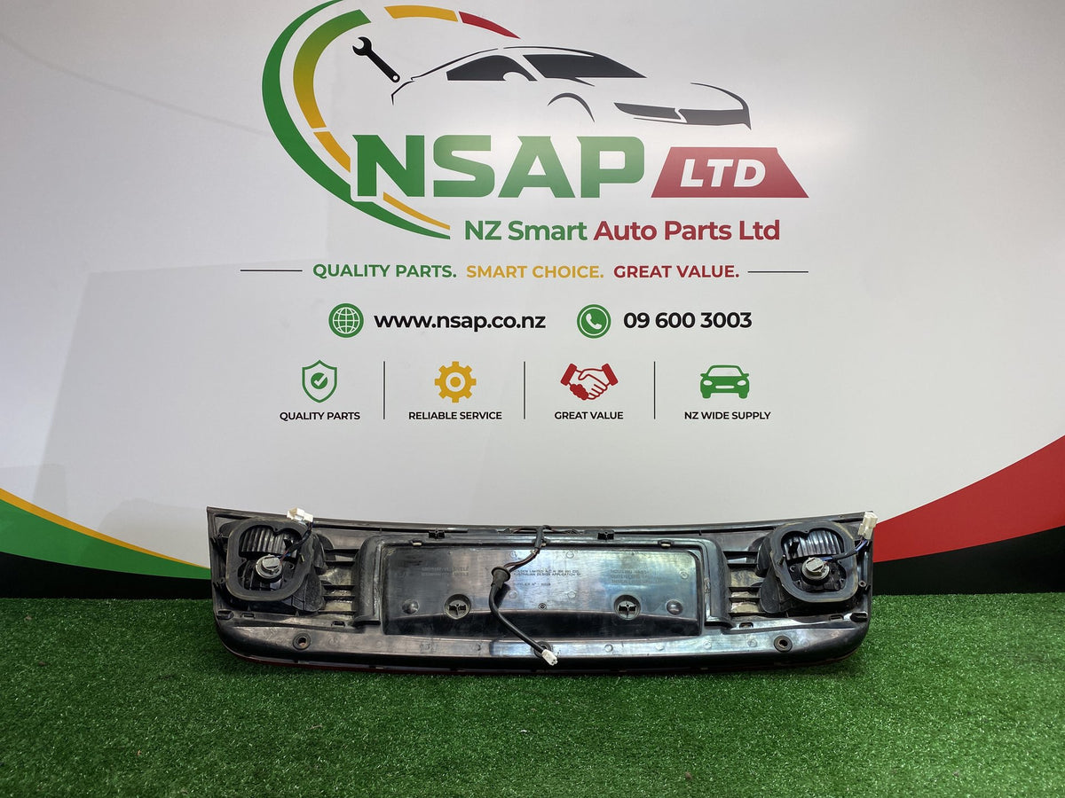 2002 Holden Commodore VK - Boot lid Garnish