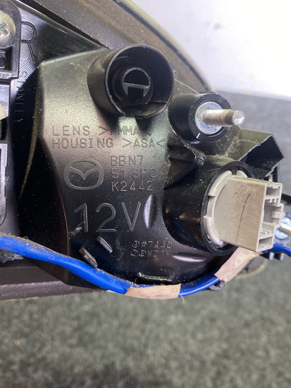 2011 Mazda Axela - Right Tailgate Light
