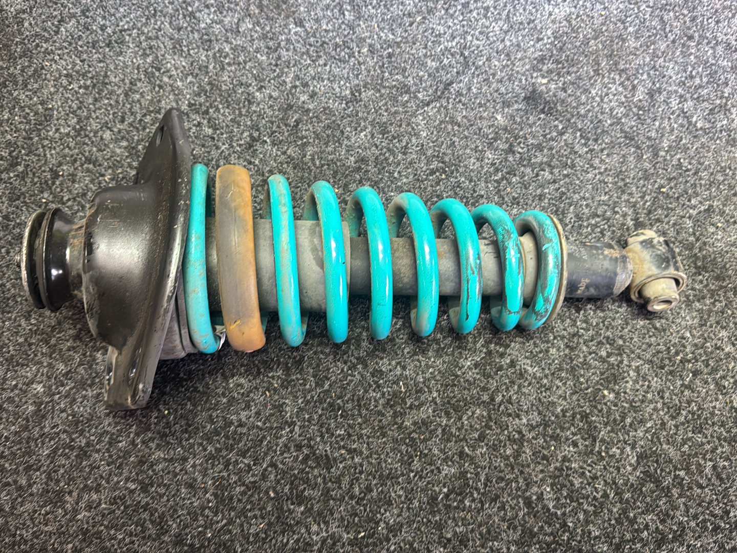 2011 Holden Commodore - Right Rear Shock Absorber