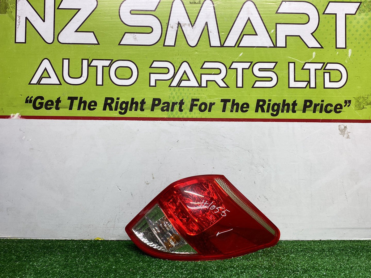 2006 Used Toyota RAV4 - Right Taillight PN: 8155142091