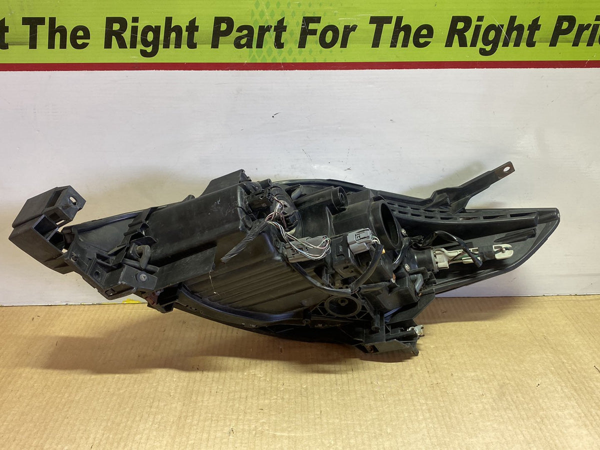 2009 Mazda Premacy - Right Headlight PN: HCHR-650