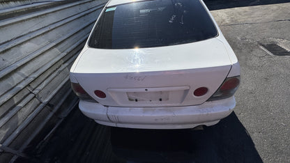 1999 Toyota Altezza RS200 GXE10 Dismantling For Parts