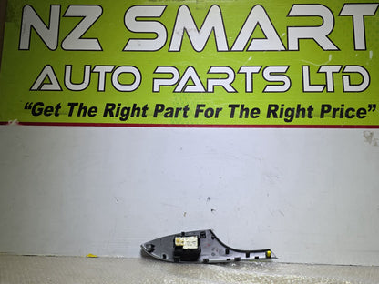 2007 Toyota Corolla- Power Window Switch PN: 8497042010