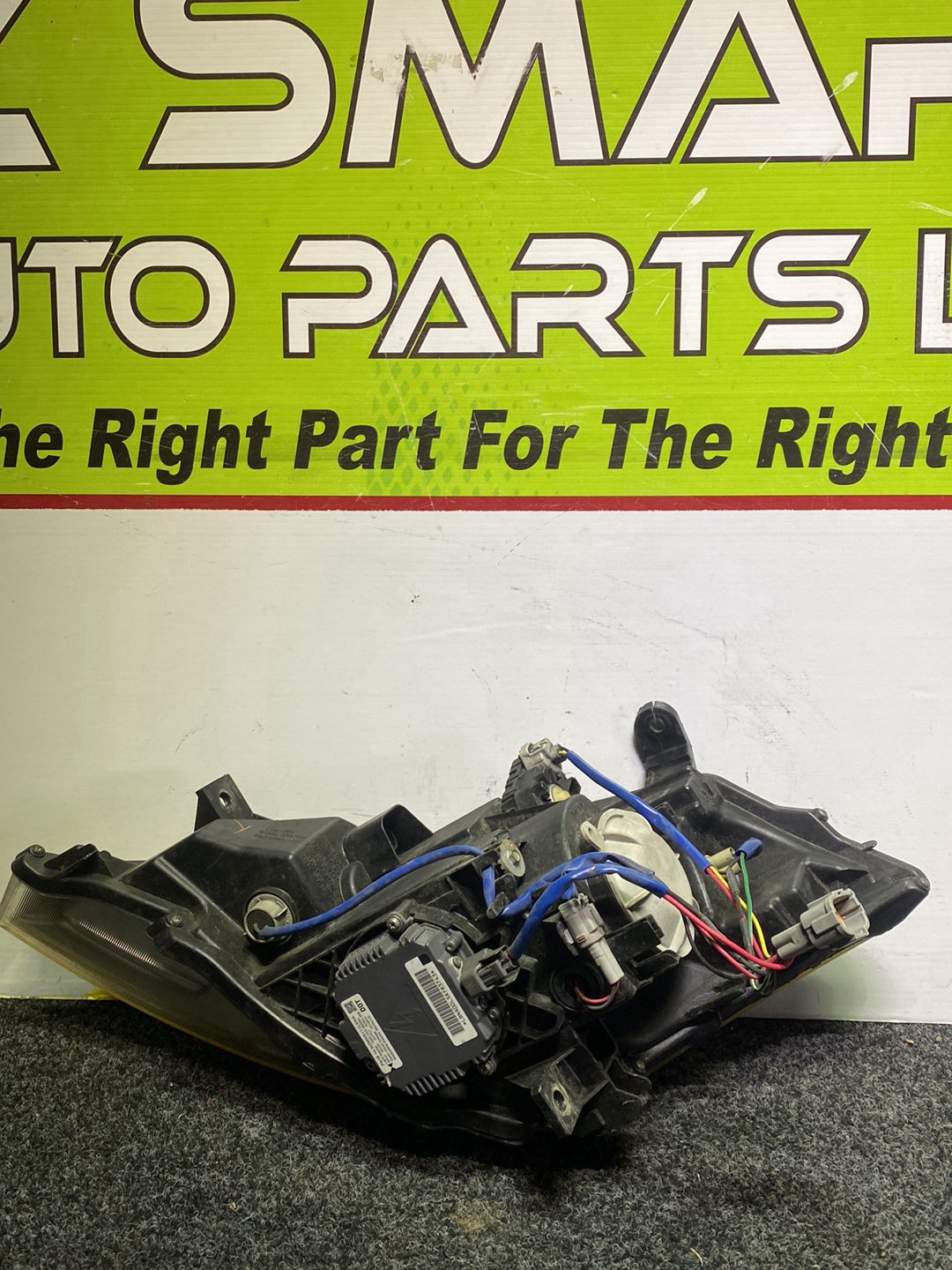 2006 Nissan Murano - Right Headlight PN: 100-63779