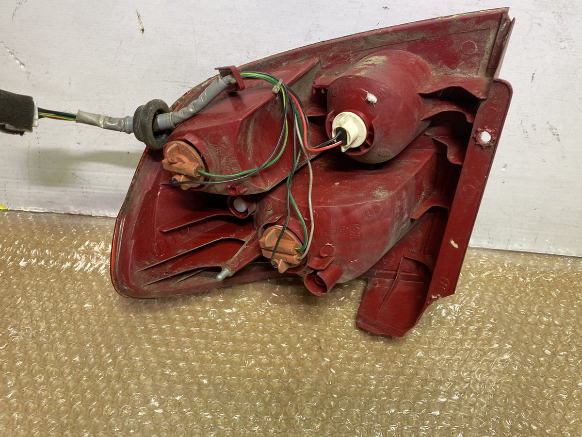 2005 Hyundai Getz - Left Taillight PN: