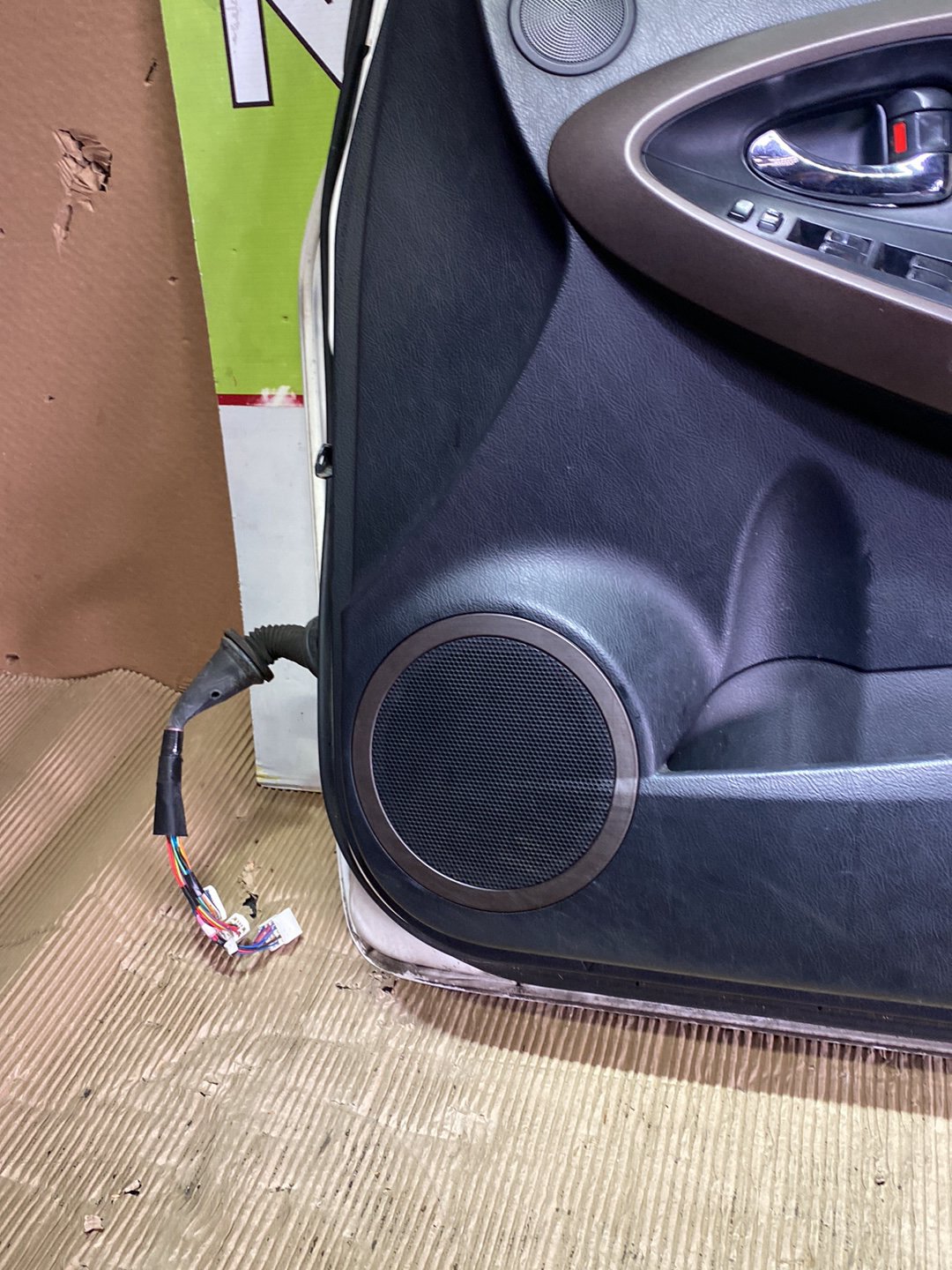 2010 Used Toyota Vanguard- Right Front Door PN: see photos-complete