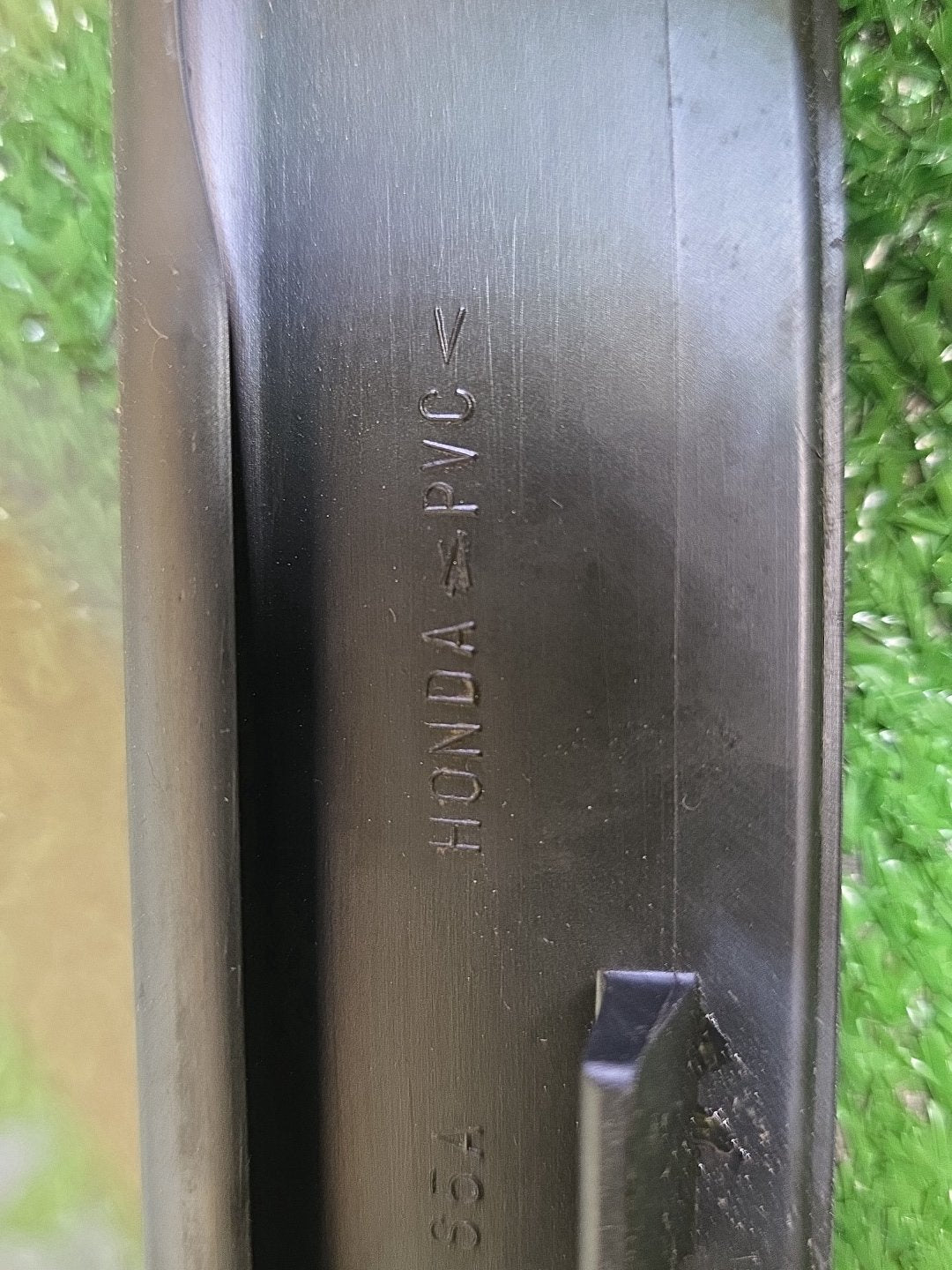 2004 Honda Civic - Right Rear Quarter Door Glass PN: M213