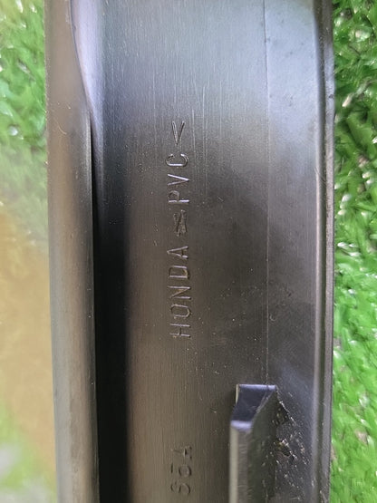 2004 Honda Civic - Right Rear Quarter Door Glass PN: M213