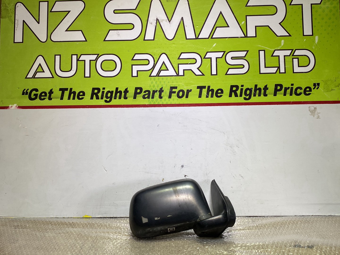 1997 Honda CR-V- Right Door Mirror PN: 5 pins
