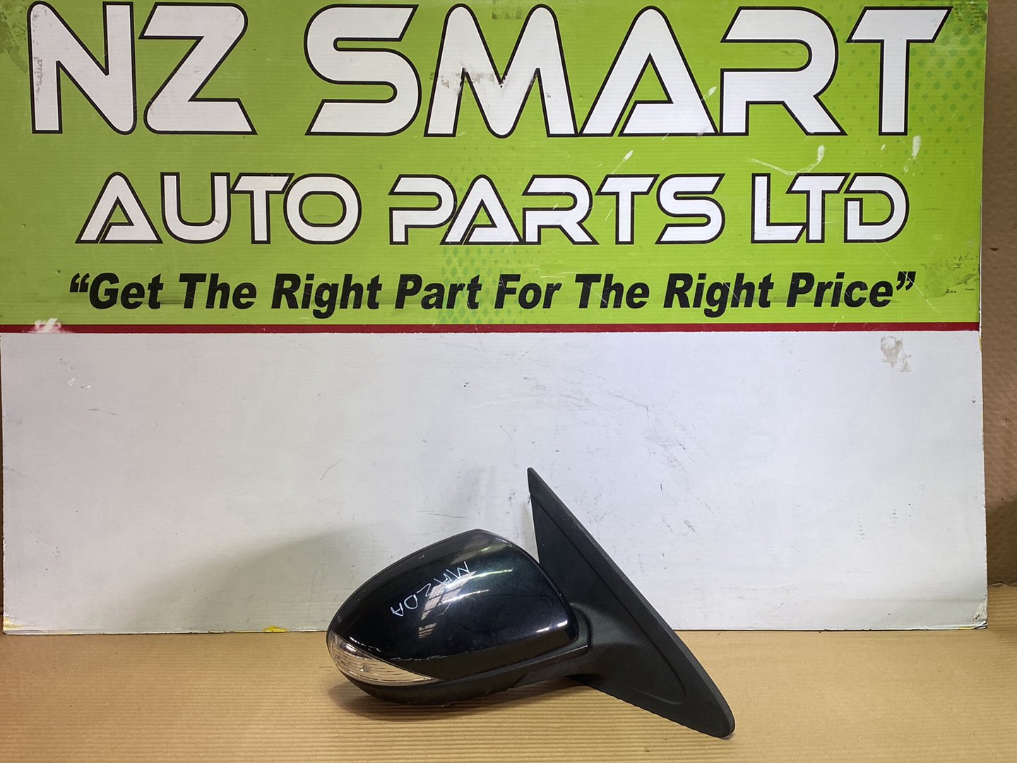 2010 Mazda Axela- Right Door Mirror PN: 7 wires