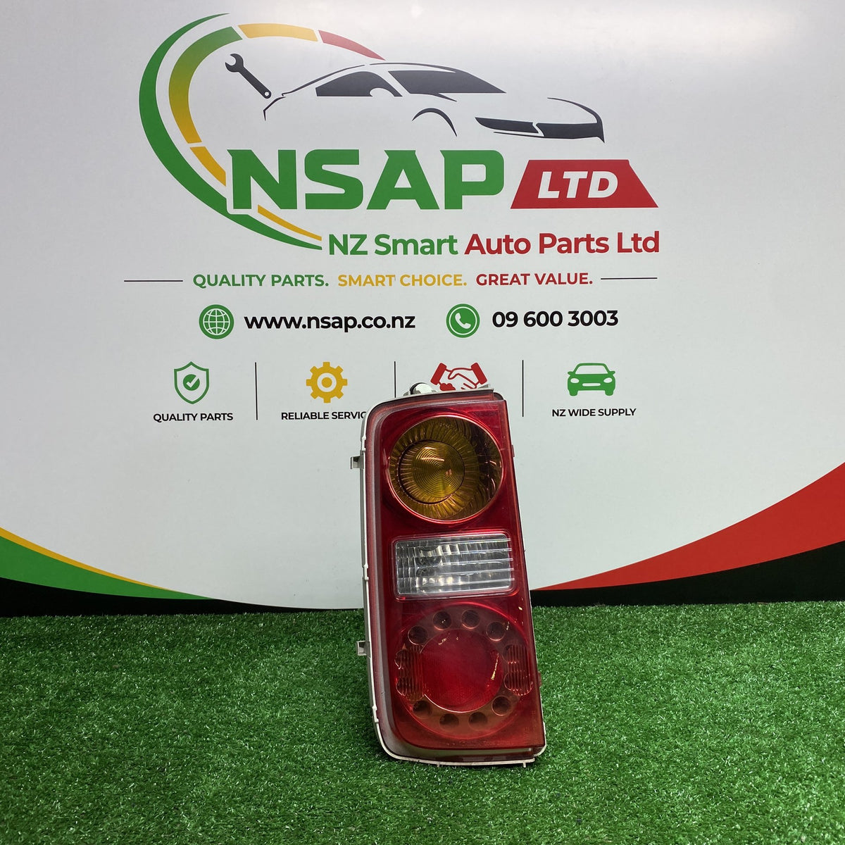 2005 Nissan Elgrand - Left Taillight PN: KOITO D005