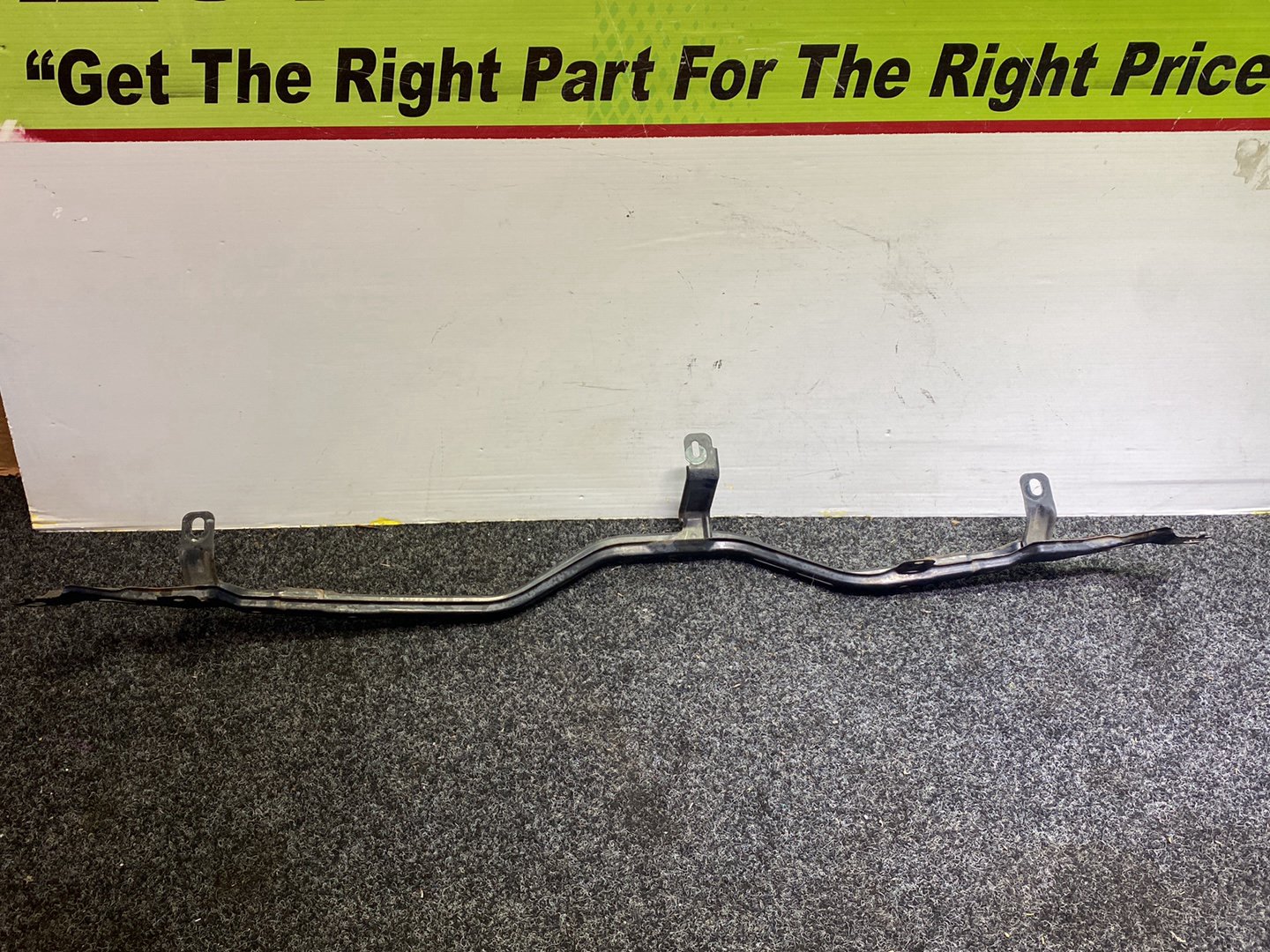 2007 Nissan Fuga - Radiator Top Mounting Bracket PN: 62290 EG000