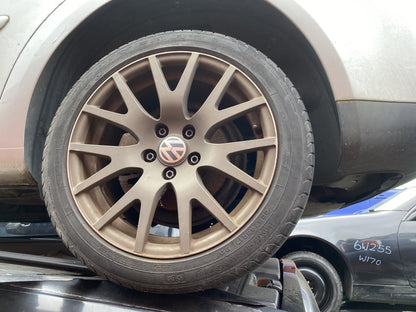 2005 Volkswagen Golf - Dismantling For Parts