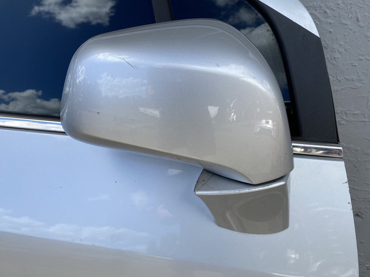 2015 Holden Trax - Right Front Door PN: complete