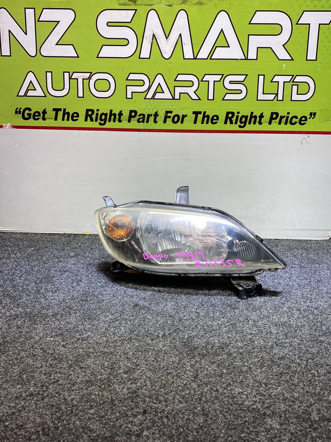 2004 Mazda Demio DY3W - Right Headlight PN: P1919